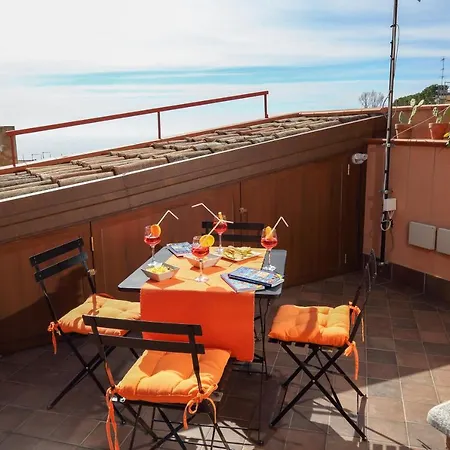 Trinacria House تاورمينا