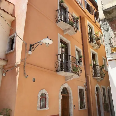 Apartment Trinacria House *