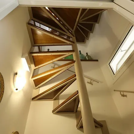 Trinacria House تاورمينا